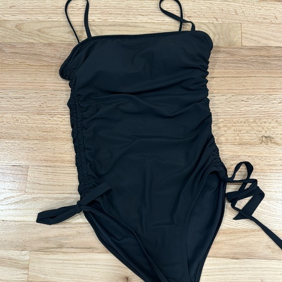 Athleta Other - ATHELTA ONE PIECE BATHING SUIT new but no tags
